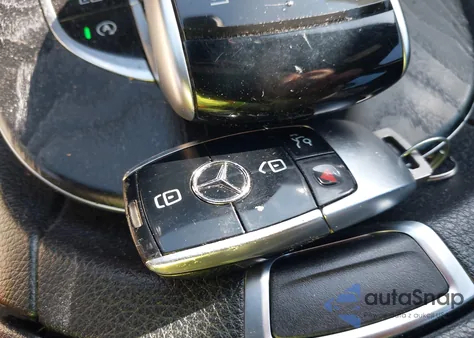 2020 Mercedes-Benz E 350 4Matic from USA, damaged, VIN WDDZF8EB4LA703331